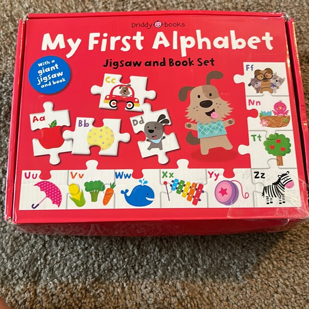 My first Alphabet Jigsaw and Book set